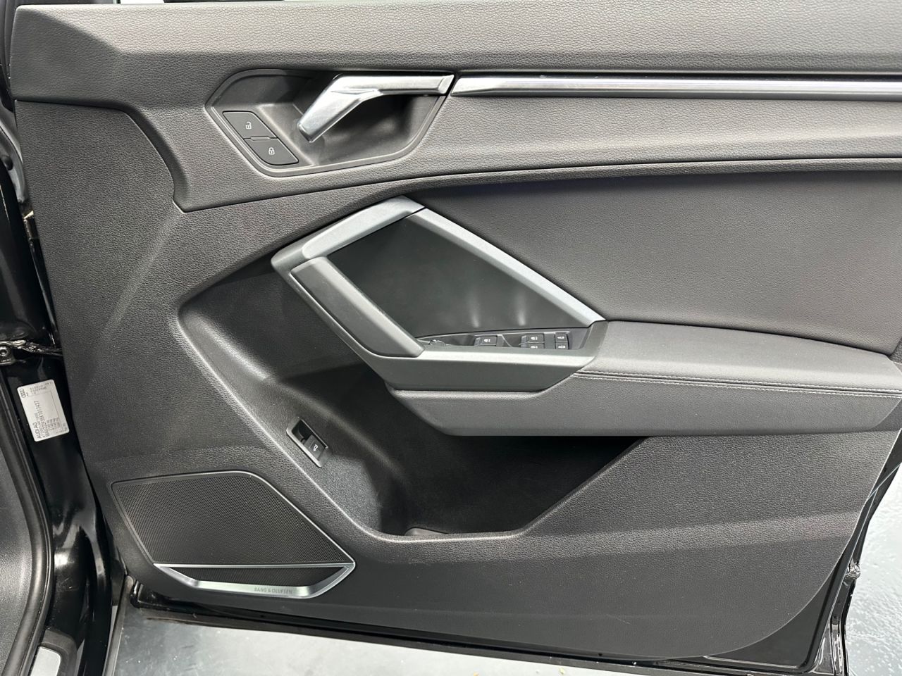 2019 AUDI Q3 S Line - vehicle photo 20 for sale on PureCar