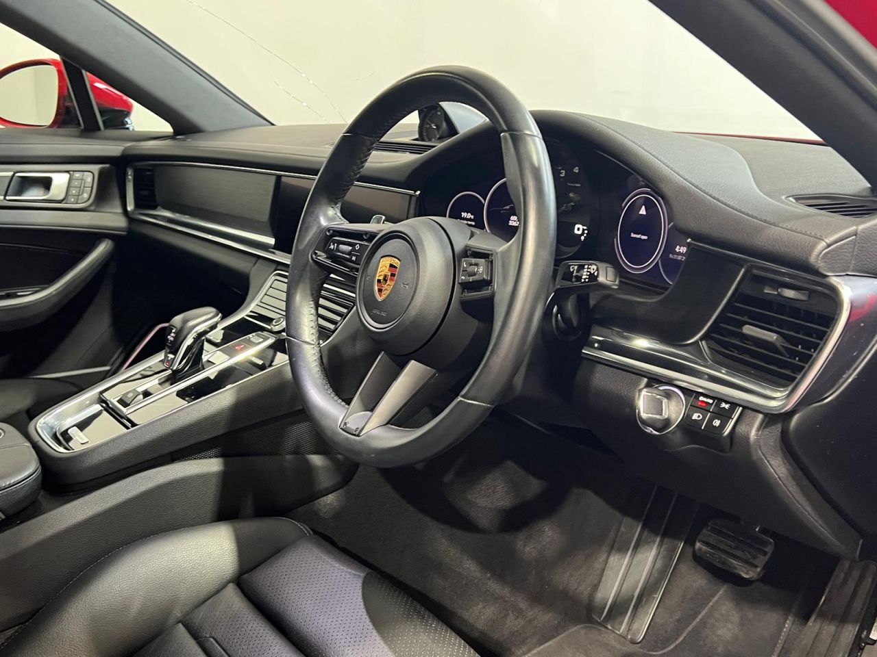 2022 PORSCHE PANAMERA 2.9 V6 4 Platinum Edition Saloon 5dr Petrol PDK 4WD Euro 6 (s/s) (330 ps) M - vehicle photo 8 for sale on PureCar