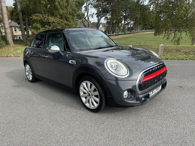 2017 MINI Hatch