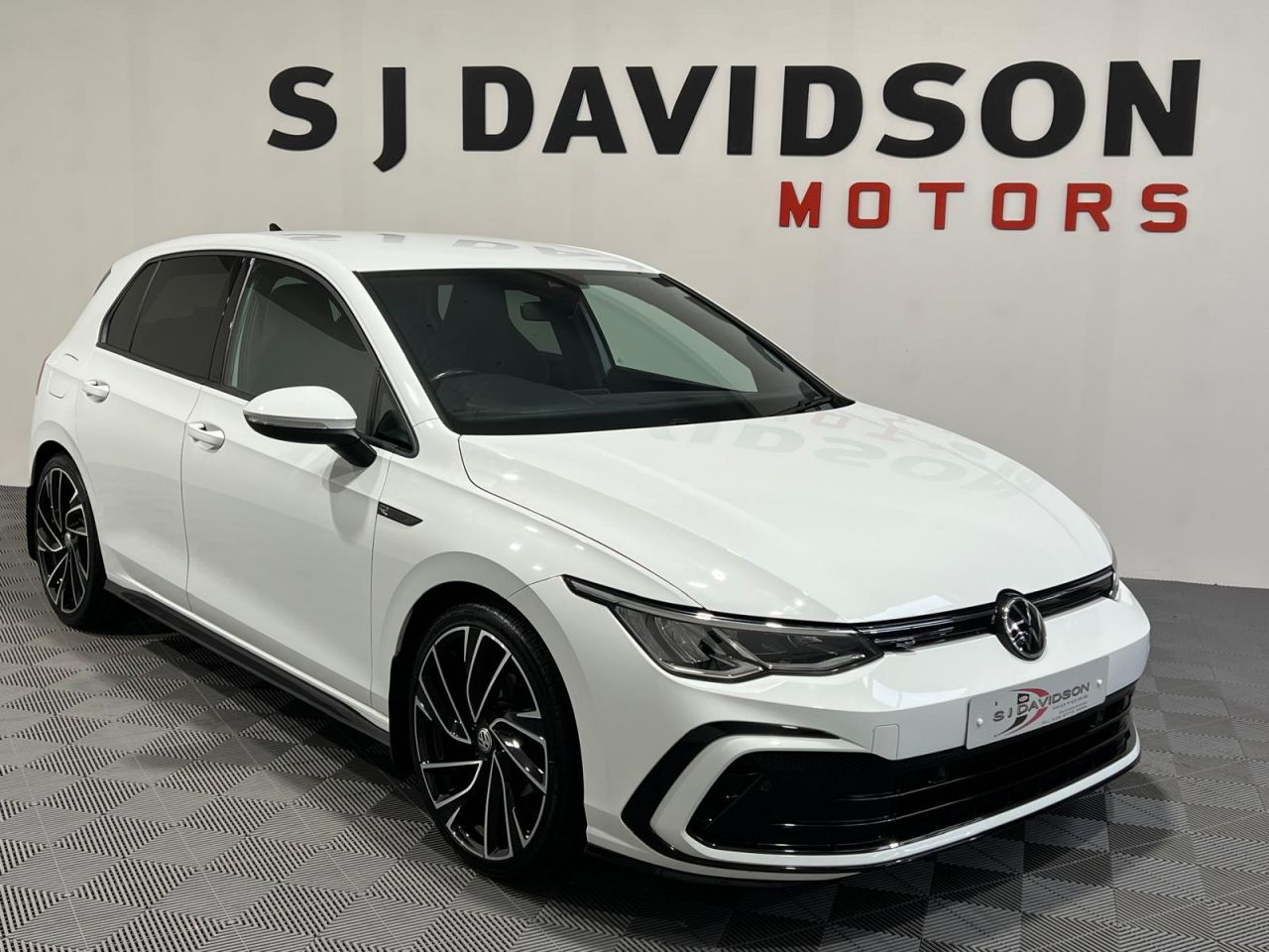 2021 VOLKSWAGEN GOLF 1.5 eTSI MHEV R-Line Hatchback 5dr Petrol Hybrid DSG Euro 6 (s/s) (150 ps) - vehicle photo 9 for sale on PureCar