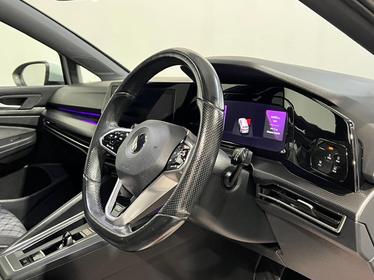 2021 VOLKSWAGEN GOLF 1.5 eTSI MHEV R-Line Hatchback 5dr Petrol Hybrid DSG Euro 6 (s/s) (150 ps) - vehicle photo 4 for sale on PureCar