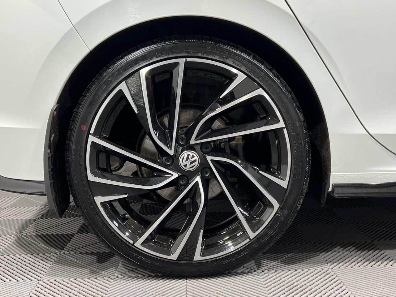 2021 VOLKSWAGEN GOLF 1.5 eTSI MHEV R-Line Hatchback 5dr Petrol Hybrid DSG Euro 6 (s/s) (150 ps) - vehicle photo 14 for sale on PureCar