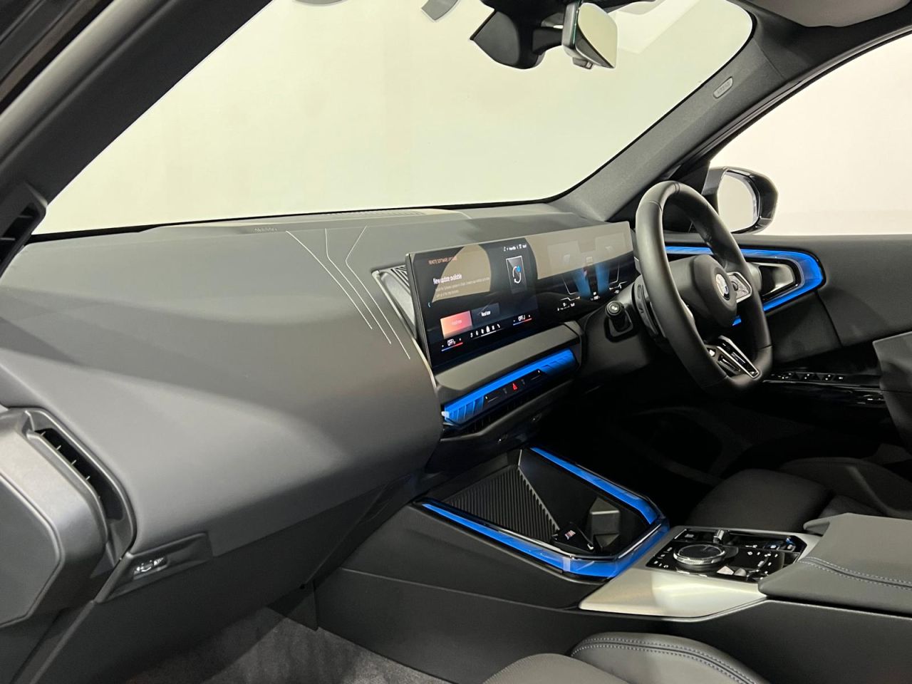 2026 BMW X3 2.0 20d MHT M Sport SUV 5dr Diesel Hybrid Auto xDrive Euro 6 (s/s) (197 ps) - vehicle photo 3 for sale on PureCar
