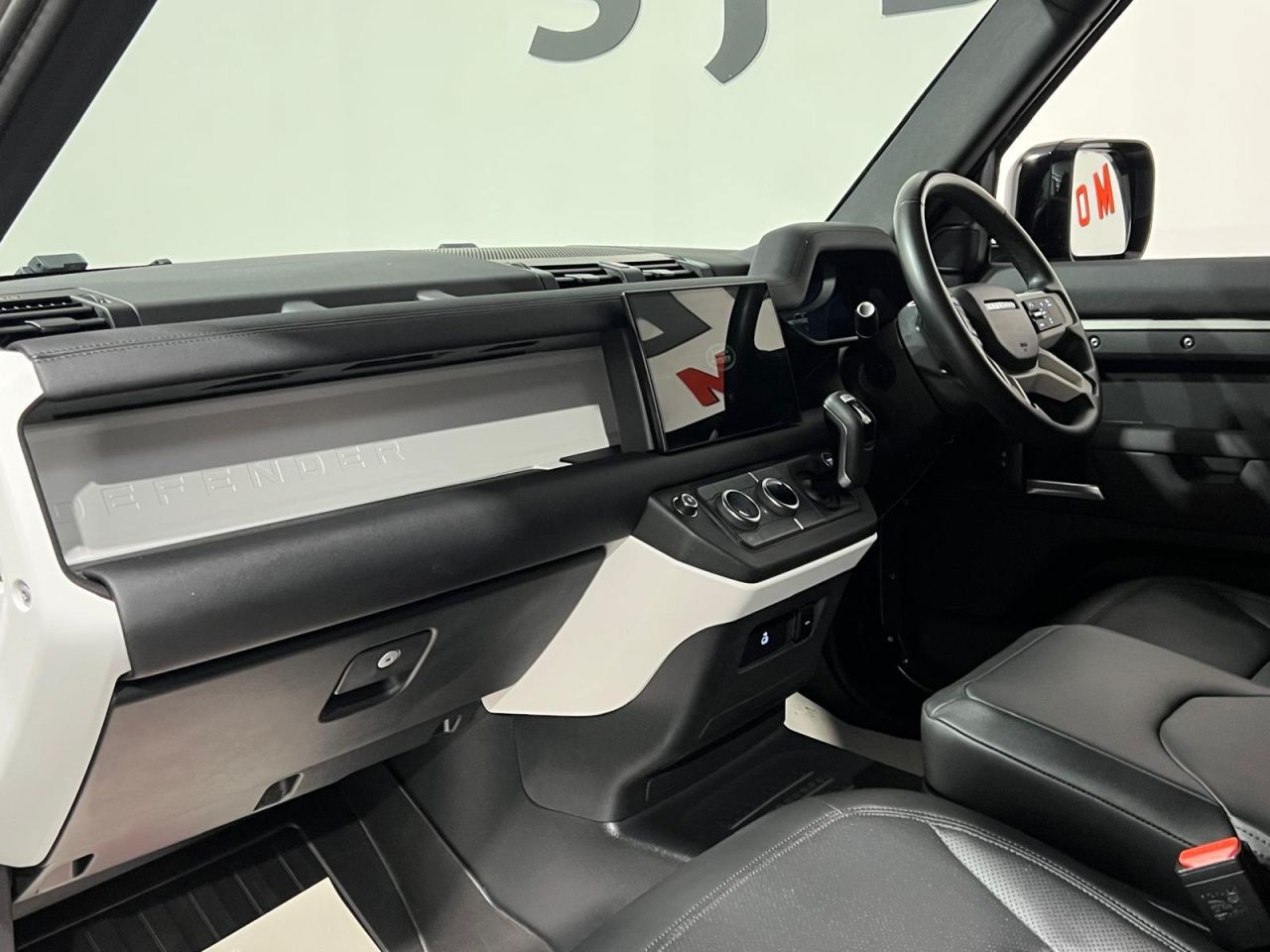 2024 LAND ROVER DEFENDER 90 3.0 D250 MHEV S Hard Top SUV 3dr Diesel Auto 4WD SWB Euro 6 (s/s) (250 ps) - vehicle photo 3 for sale on PureCar