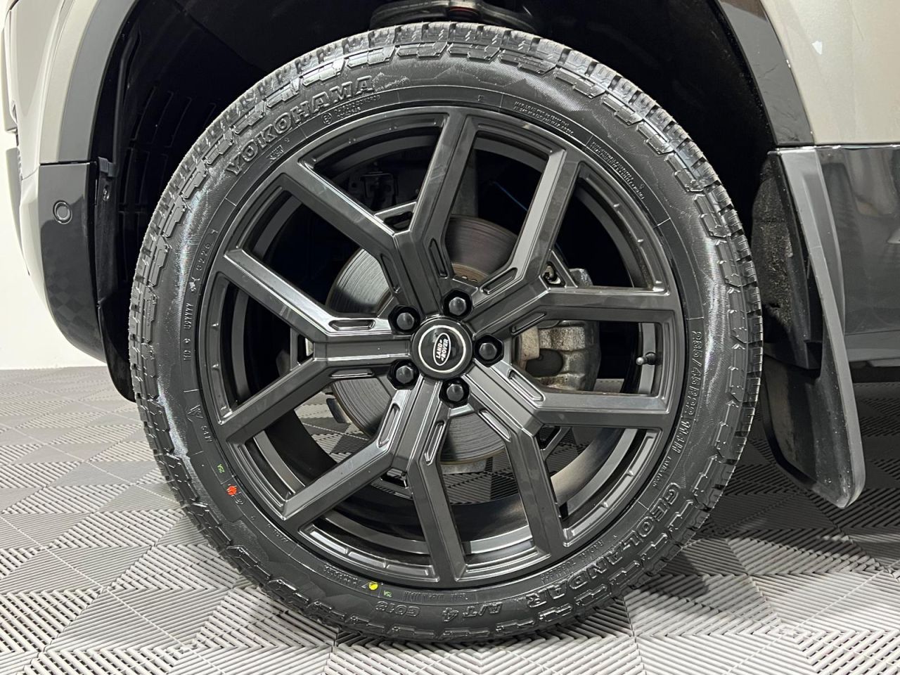 2024 LAND ROVER DEFENDER 90 3.0 D250 MHEV S Hard Top SUV 3dr Diesel Auto 4WD SWB Euro 6 (s/s) (250 ps) - vehicle photo 12 for sale on PureCar