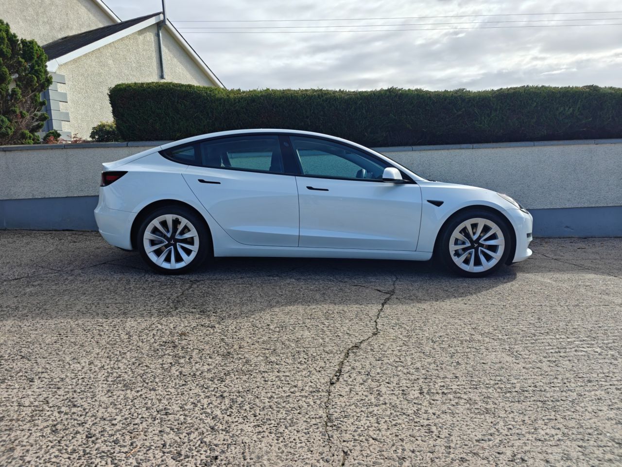 2021 TESLA Model 3 (Dual Motor) Long Range Saloon 4dr Electric Auto 4WDE (346 ps) - vehicle photo 8 for sale on PureCar