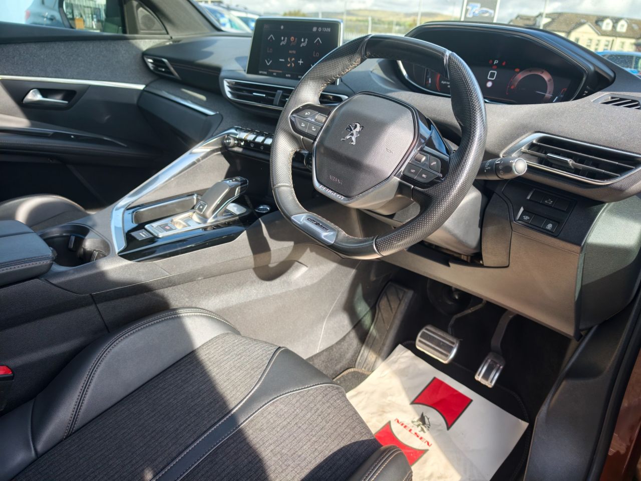 2019 PEUGEOT 1.5 BlueHDi GT Line Premium SUV 5dr Diesel EAT Euro 6 (s/s) (130 ps) - vehicle photo 19 for sale on PureCar