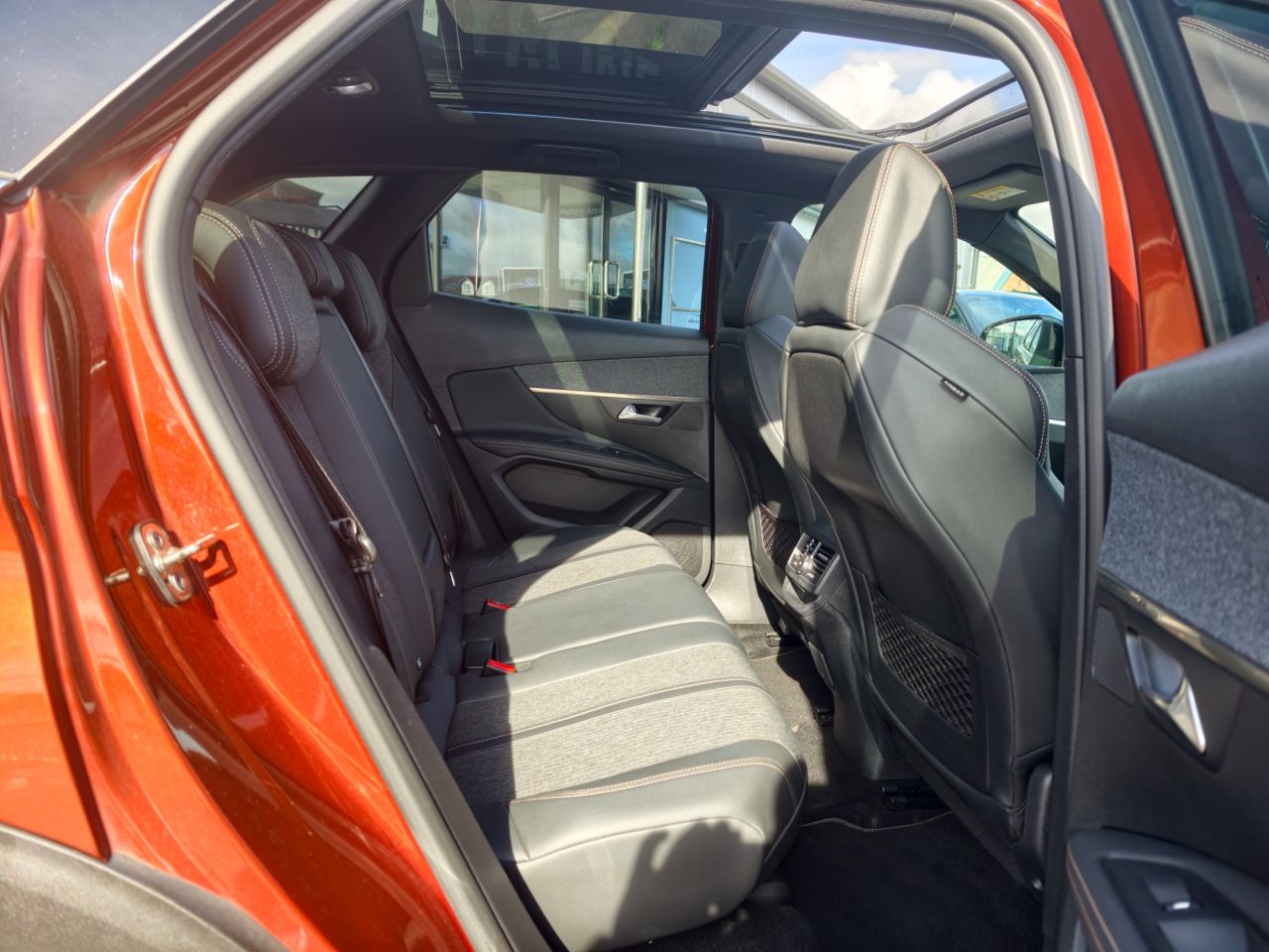 2019 PEUGEOT 1.5 BlueHDi GT Line Premium SUV 5dr Diesel EAT Euro 6 (s/s) (130 ps) - vehicle photo 21 for sale on PureCar