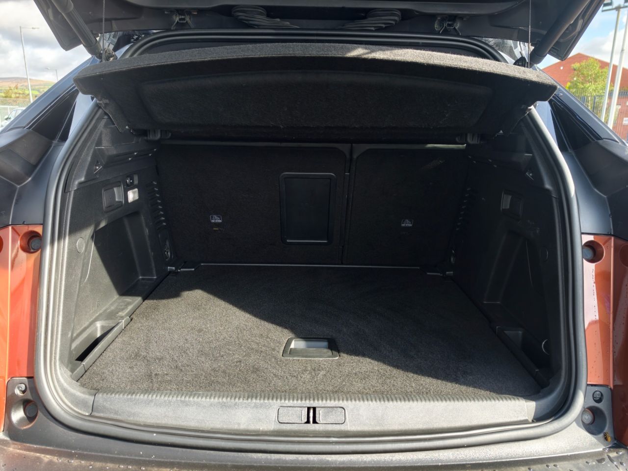2019 PEUGEOT 1.5 BlueHDi GT Line Premium SUV 5dr Diesel EAT Euro 6 (s/s) (130 ps) - vehicle photo 27 for sale on PureCar