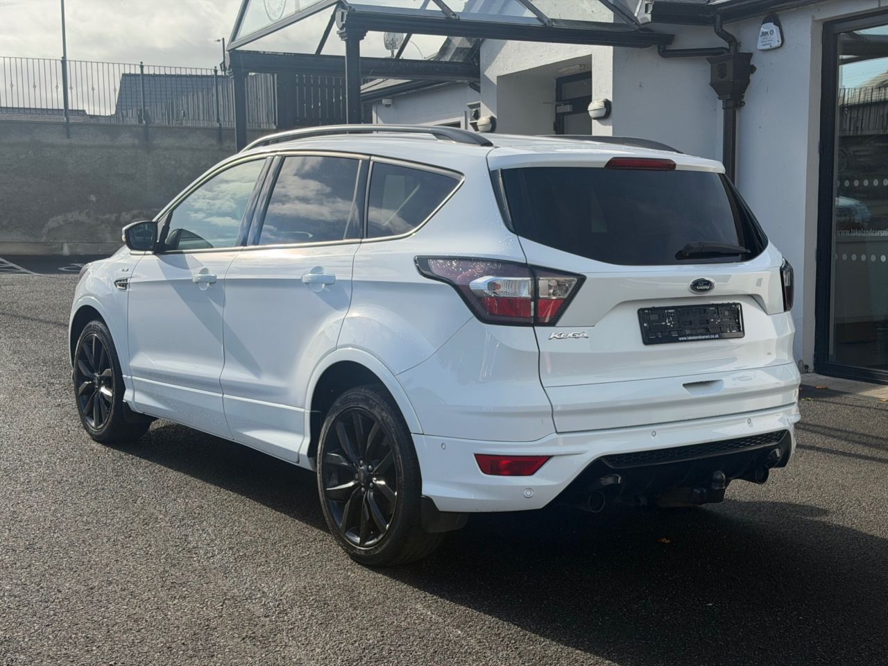 2017 FORD KUGA 2.0 TDCi EcoBlue ST-Line SUV 5dr Diesel Manual Euro 6 (s/s) (150 ps) - vehicle photo 3 for sale on PureCar