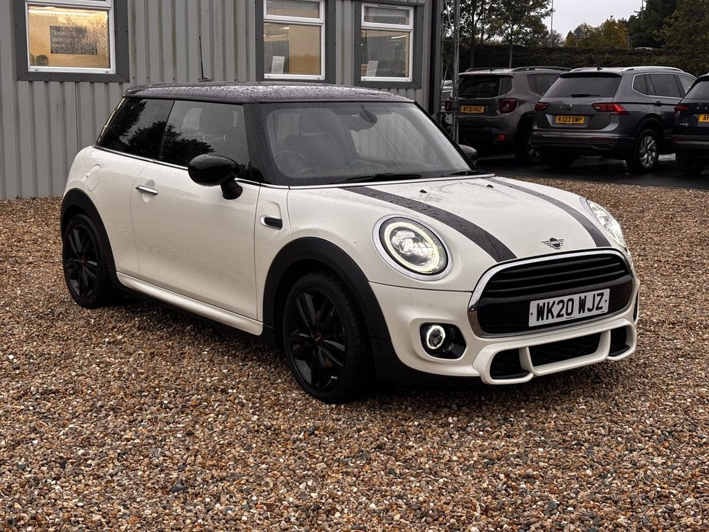 2020 MINI Hatch — image 1