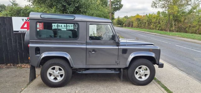 2004 Land Rover Defender