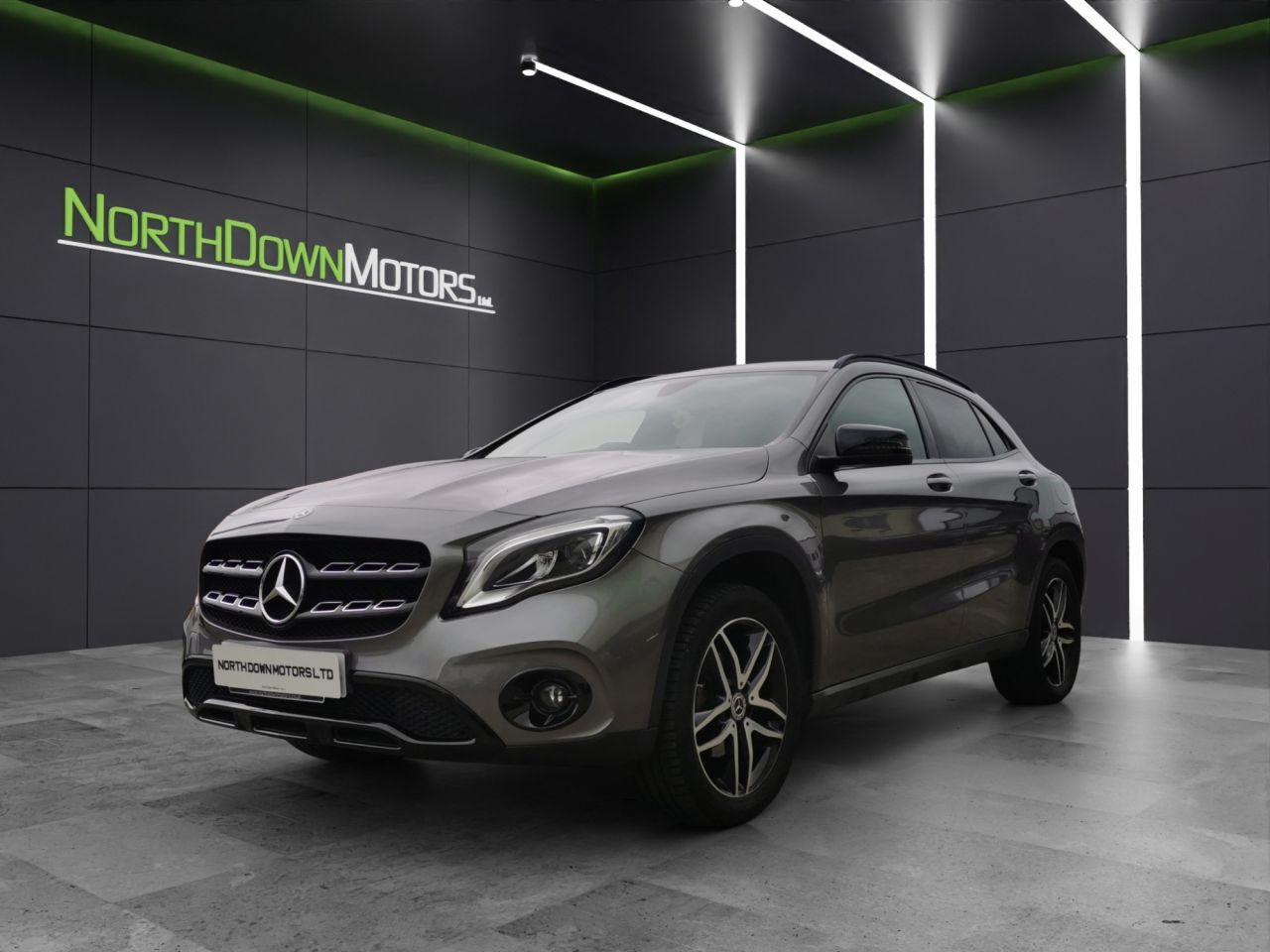 MERCEDES GLA 2019