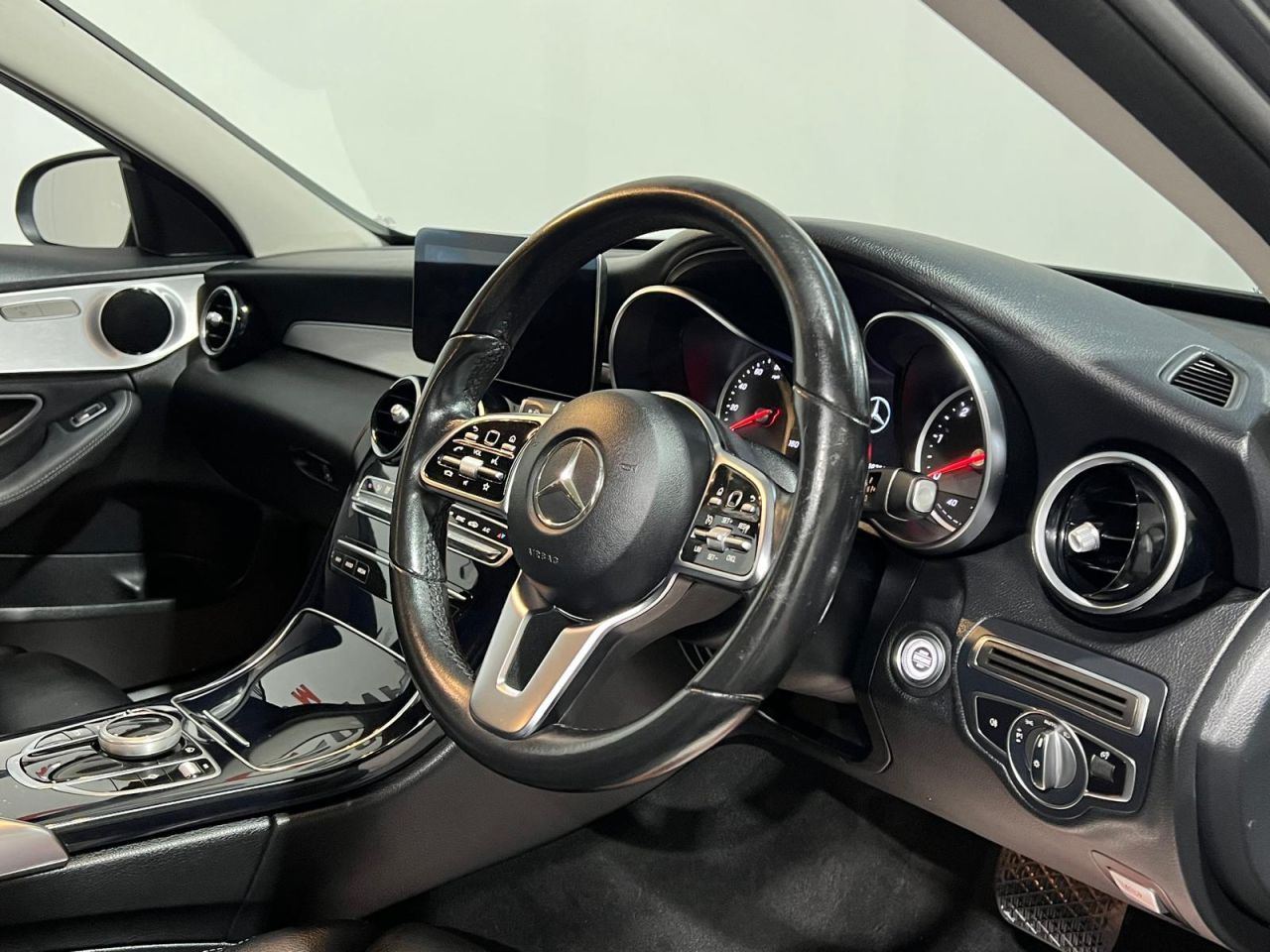 2020 MERCEDES C CLASS 2.0 C220d Sport Saloon 4dr Diesel G-Tronic+ Euro 6 (s/s) (194 ps) N.I Car - - vehicle photo 9 for sale on PureCar