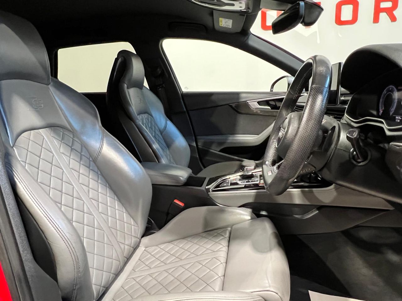 2019 AUDI S4 AVANT 3.0 TDI V6 Estate 5dr Diesel Tiptronic quattro Euro 6 (s/s) (347 ps) Foldin - vehicle photo 9 for sale on PureCar
