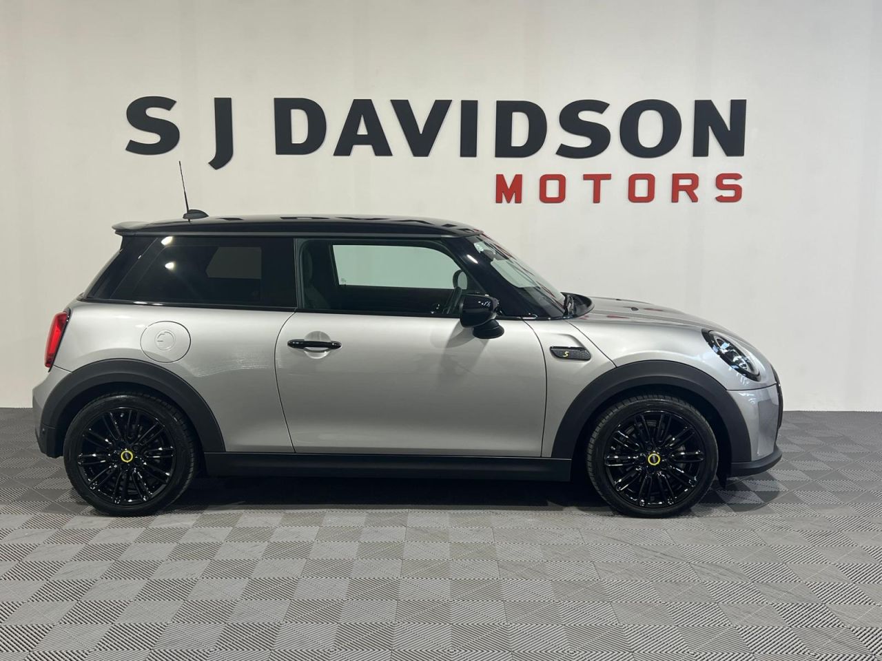 2024 MINI Electric Hatch Cooper SE 32.6kWh Level 2 Hatchback 3dr Electric Auto (184 ps) N.I Car - Su - vehicle photo 2 for sale on PureCar