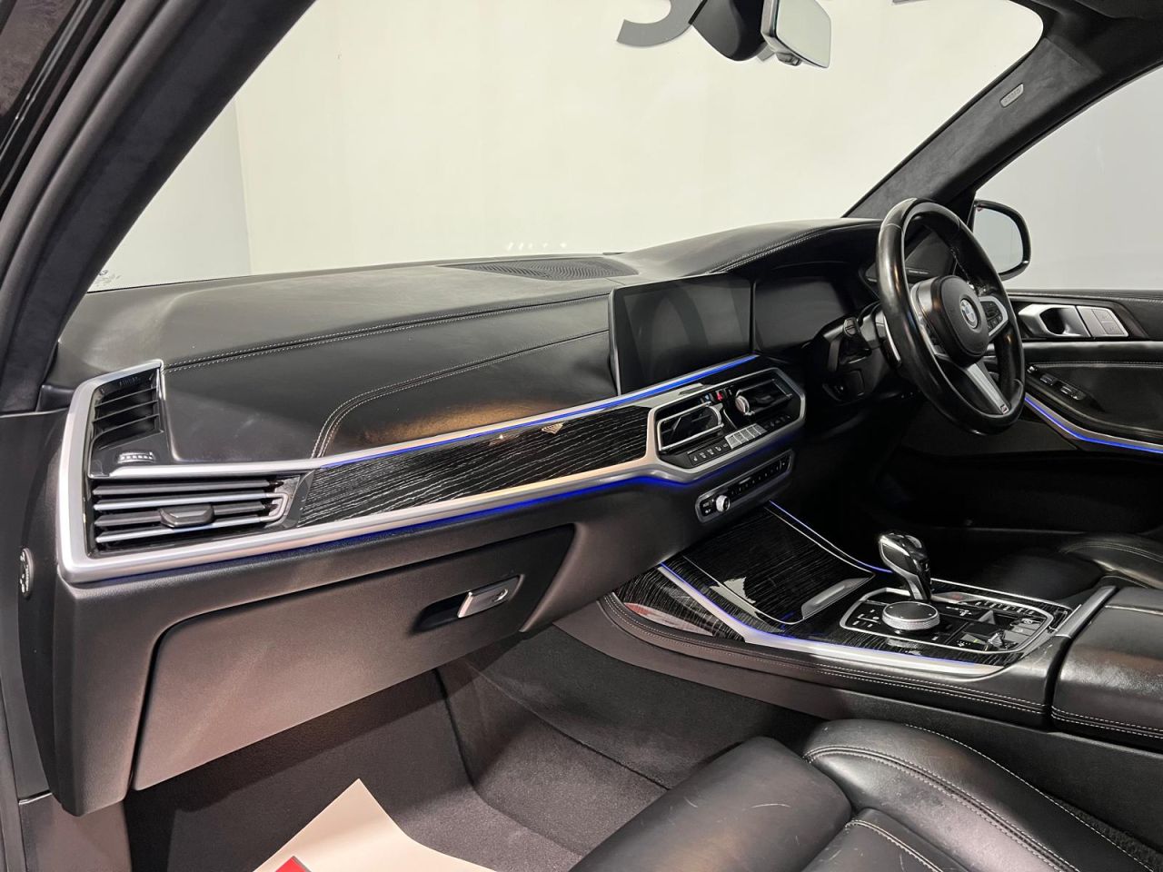2021 BMW X7 3.0 40d MHT M Sport SUV 5dr Diesel Hybrid Auto xDrive Euro 6 (s/s) (340 ps) - vehicle photo 7 for sale on PureCar