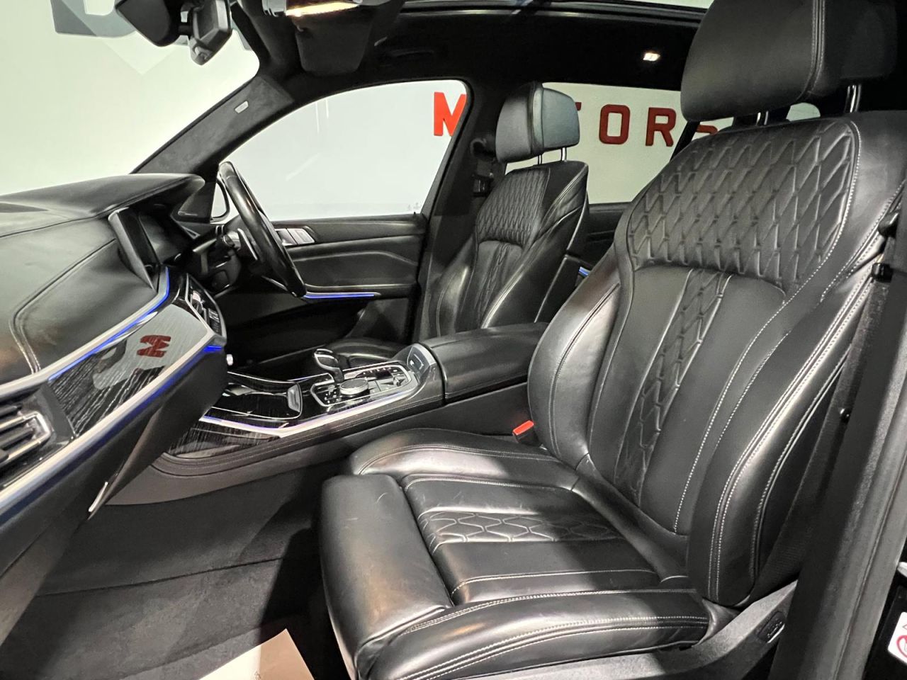 2021 BMW X7 3.0 40d MHT M Sport SUV 5dr Diesel Hybrid Auto xDrive Euro 6 (s/s) (340 ps) - vehicle photo 8 for sale on PureCar