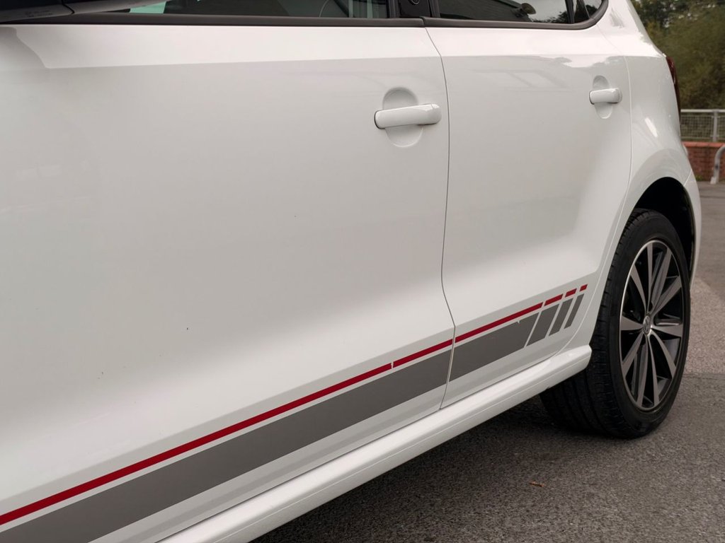2017 Volkswagen Polo — image 15