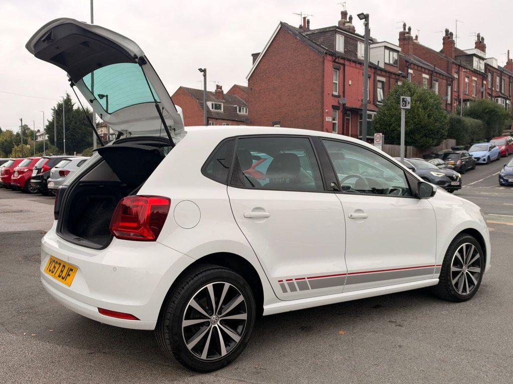 2017 Volkswagen Polo — image 16