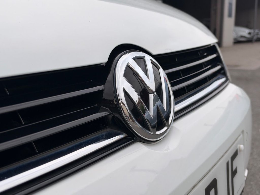 2017 Volkswagen Polo — image 23