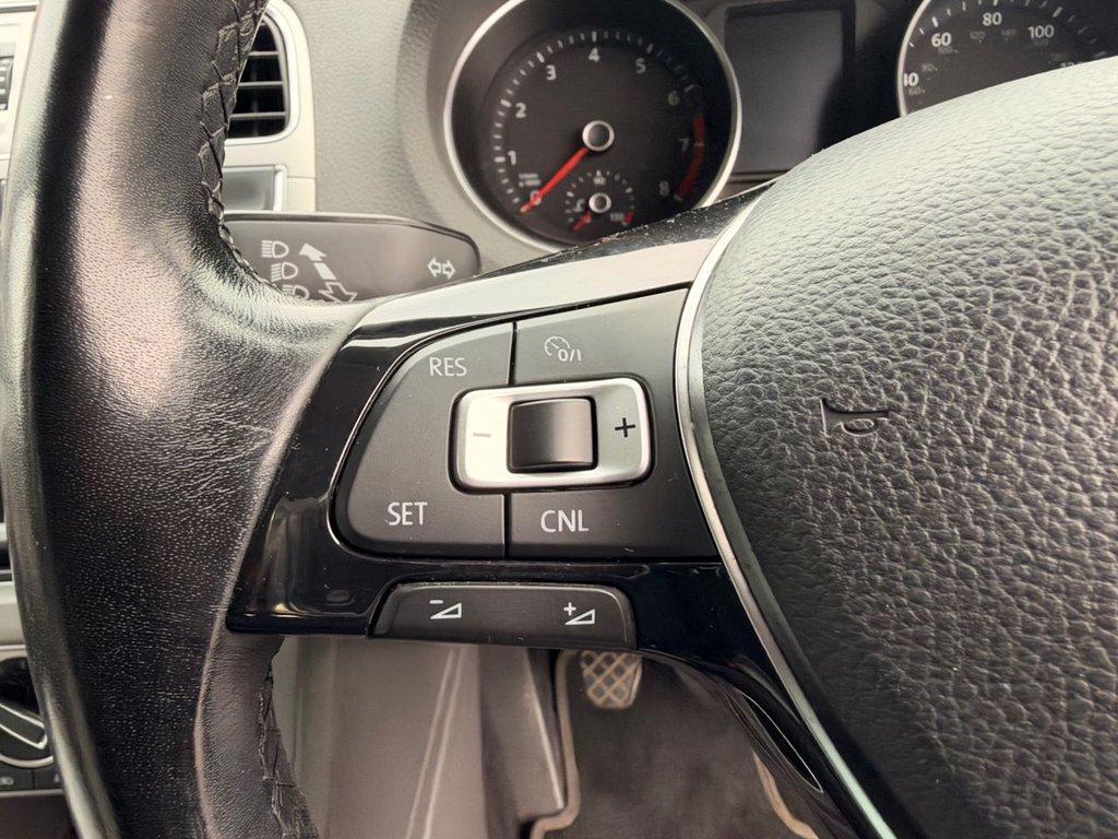2017 Volkswagen Polo — image 35
