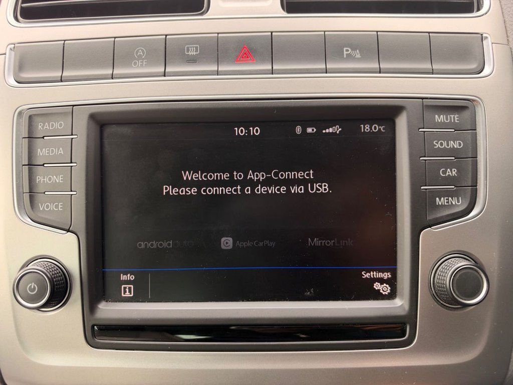 2017 Volkswagen Polo — image 48