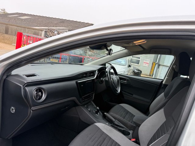 2019 Toyota Auris — image 4