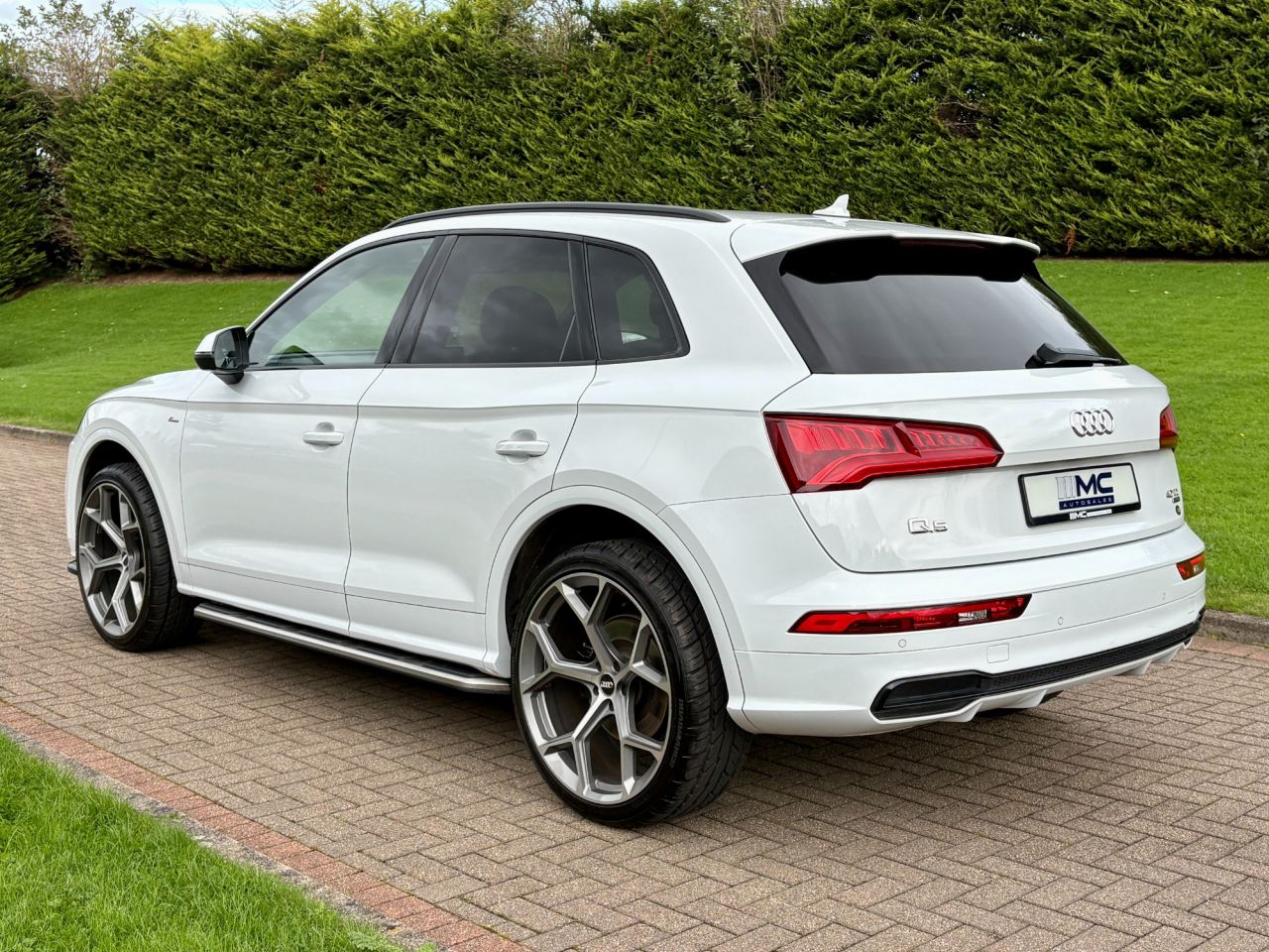 2019 AUDI Q5 S Line - vehicle photo 4 for sale on PureCar