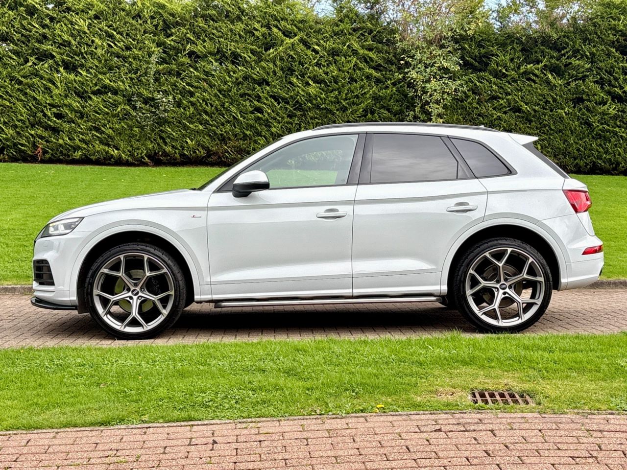 2019 AUDI Q5 S Line - vehicle photo 8 for sale on PureCar