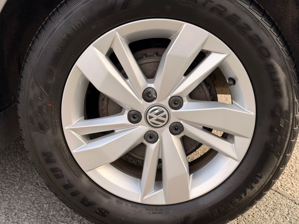 2018 Volkswagen Polo — image 12