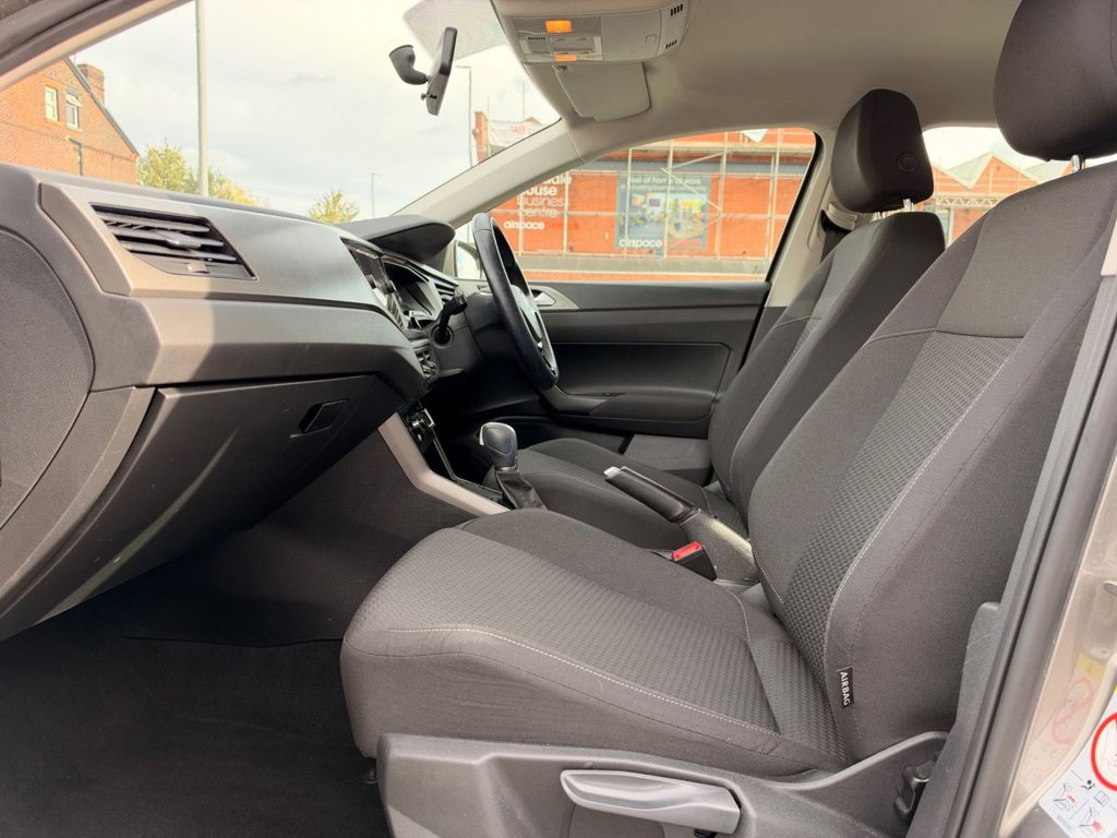 2018 Volkswagen Polo — image 25