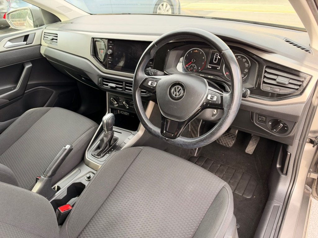 2018 Volkswagen Polo — image 30