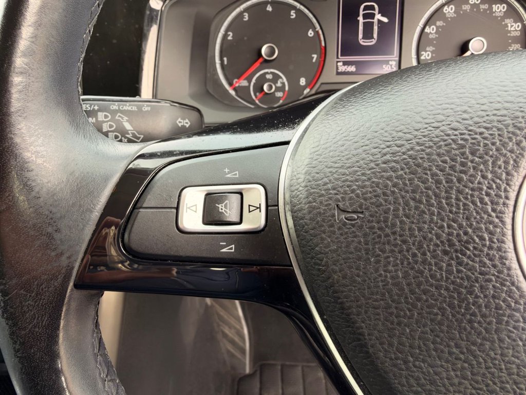 2018 Volkswagen Polo — image 33
