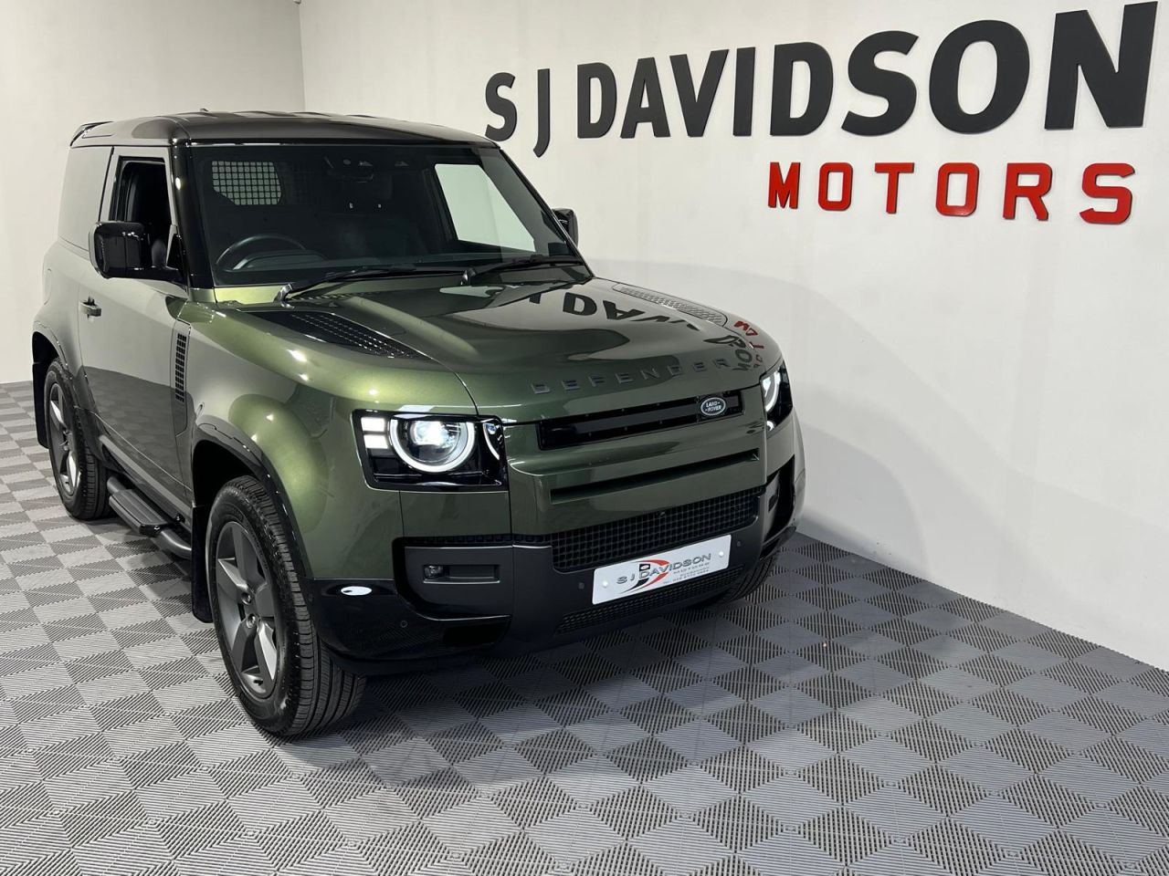 2026 LAND ROVER DEFENDER 90 3.0 D350 MHEV X-Dynamic HSE Hard Top SUV 3dr Diesel Auto 4WD SWB Euro 6 (s/ - vehicle photo 11 for sale on PureCar