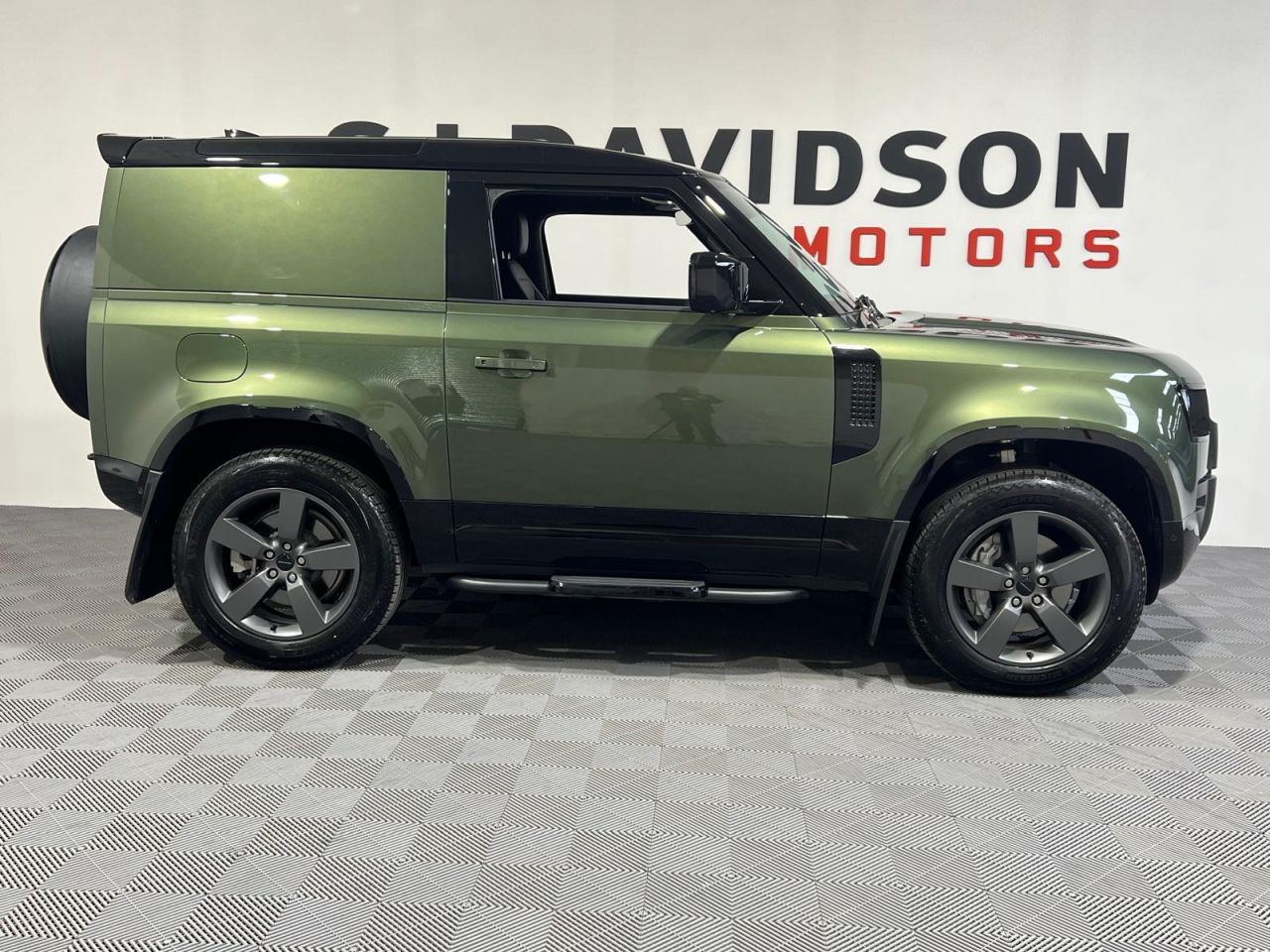 2026 LAND ROVER DEFENDER 90 3.0 D350 MHEV X-Dynamic HSE Hard Top SUV 3dr Diesel Auto 4WD SWB Euro 6 (s/ - vehicle photo 5 for sale on PureCar