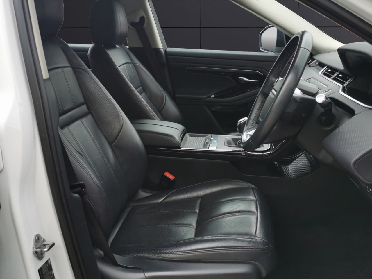 2019 LAND ROVER RANGE ROVER EVOQUE 2.0 D150 S SUV 5dr Diesel Manual FWD Euro 6 (s/s) (150 ps) Low Mileage - vehicle photo 9 for sale on PureCar
