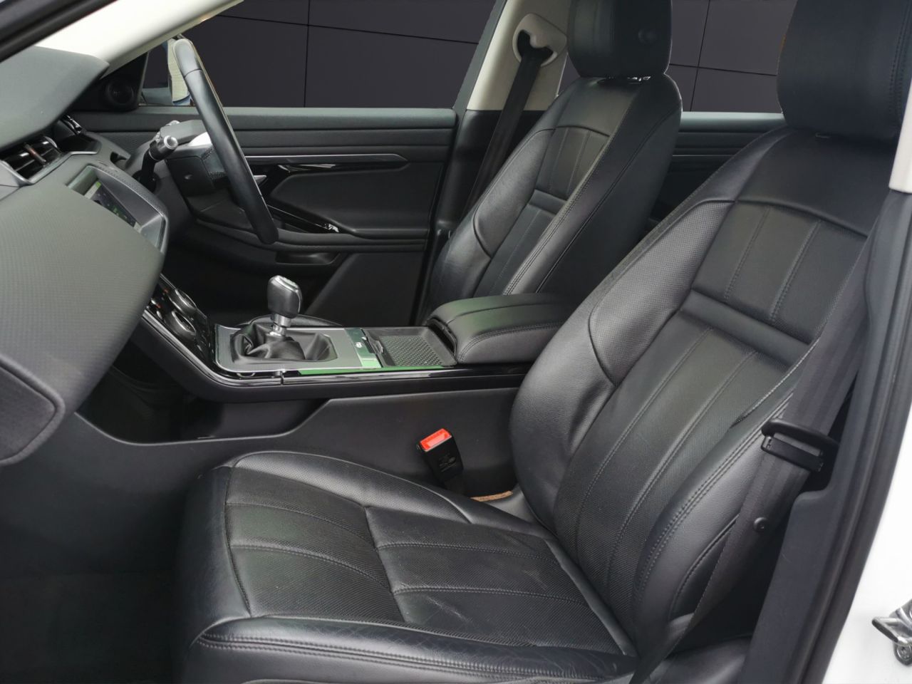 2019 LAND ROVER RANGE ROVER EVOQUE 2.0 D150 S SUV 5dr Diesel Manual FWD Euro 6 (s/s) (150 ps) Low Mileage - vehicle photo 18 for sale on PureCar