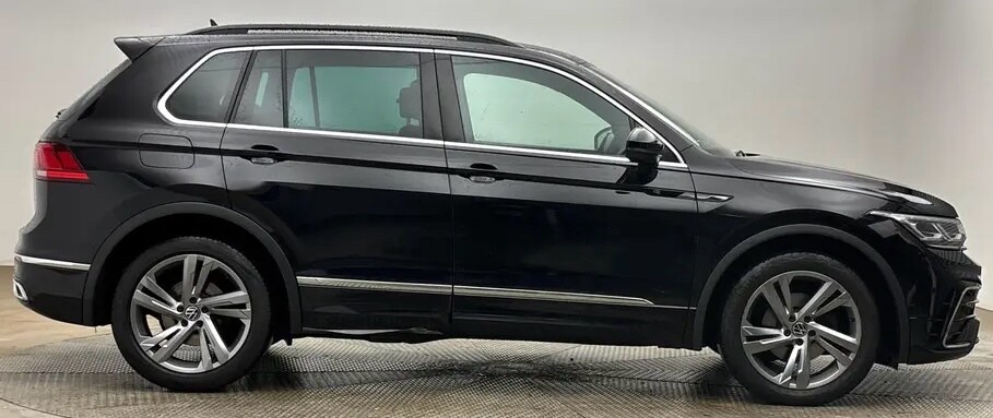 2023 VOLKSWAGEN TIGUAN 2.0 TDI R-Line Edition SUV 5dr Diesel DSG Euro 6 (s/s) (150 ps) - vehicle photo 4 for sale on PureCar