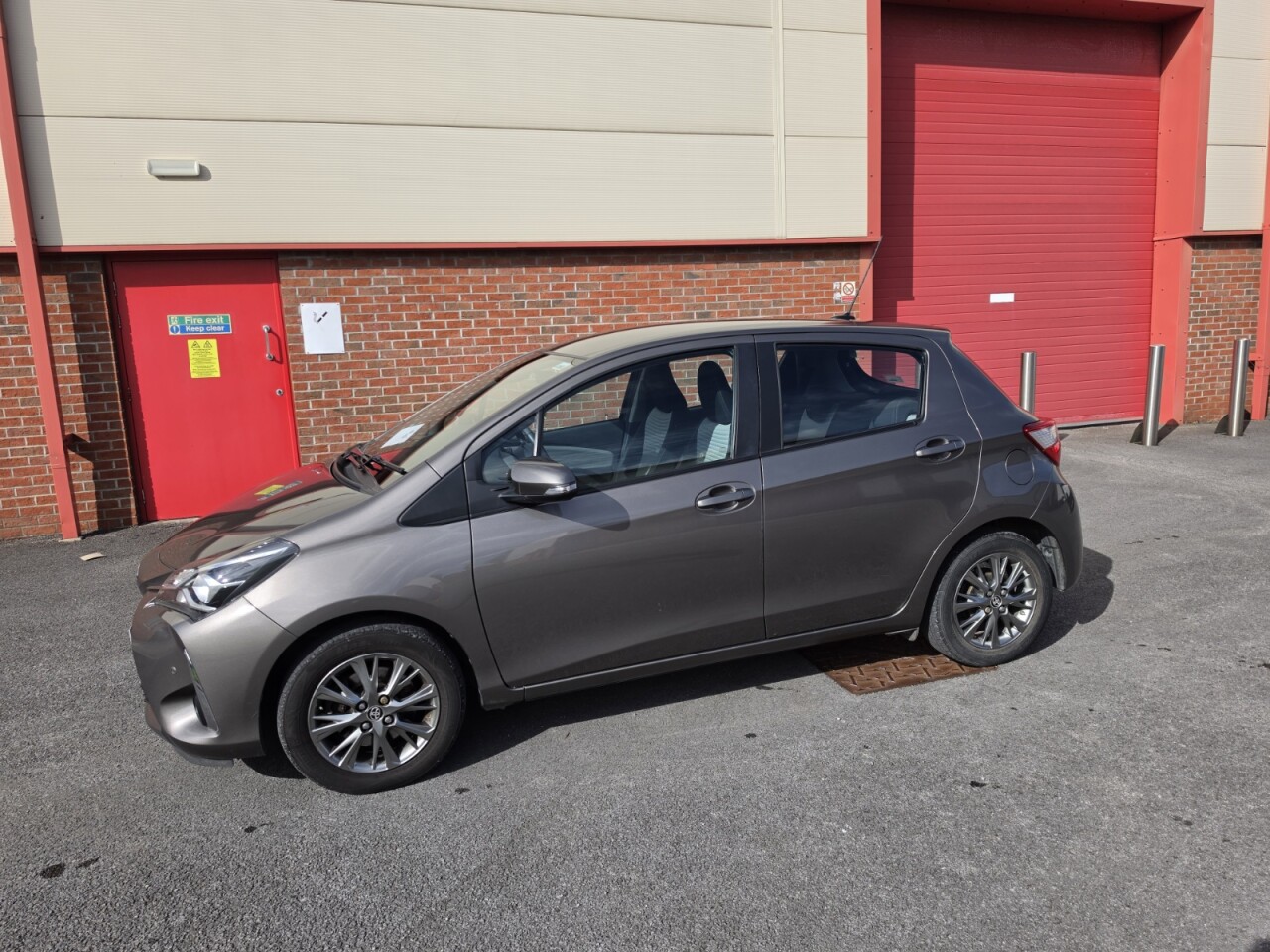 2018 18 TOYOTA YARIS
