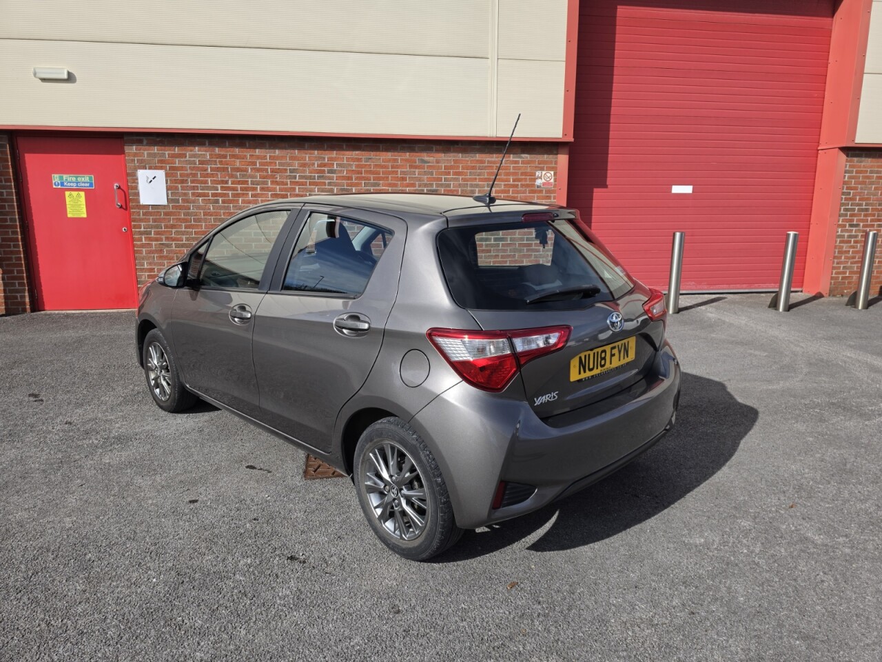 2018 18 TOYOTA YARIS
