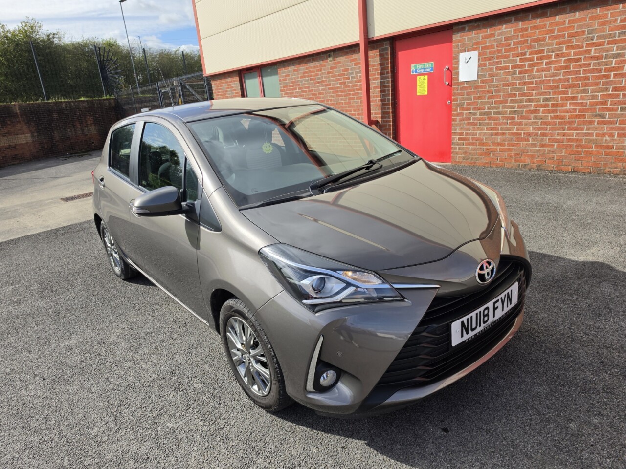 2018 18 TOYOTA YARIS