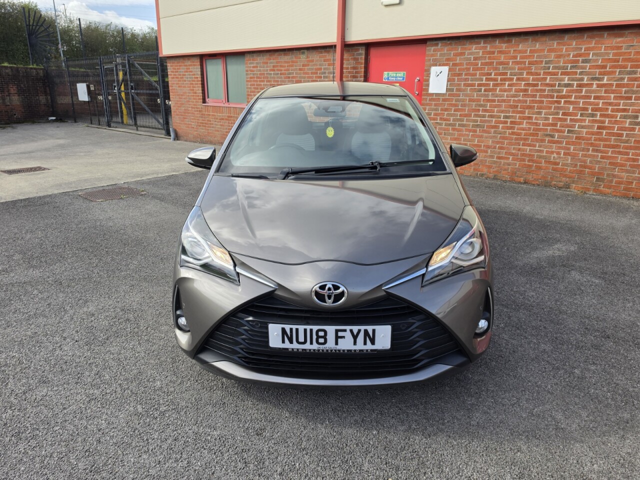 2018 18 TOYOTA YARIS