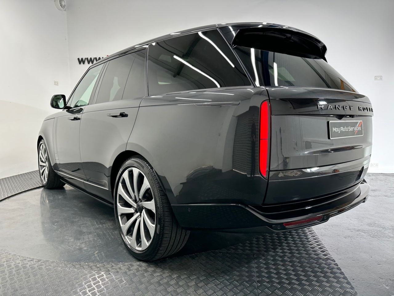2026 LAND ROVER RANGE ROVER 3.0 D350 MHEV Autobiography SUV 5dr Diesel Auto 4WD Euro 6 (s/s) (350 ps) - vehicle photo 8 for sale on PureCar