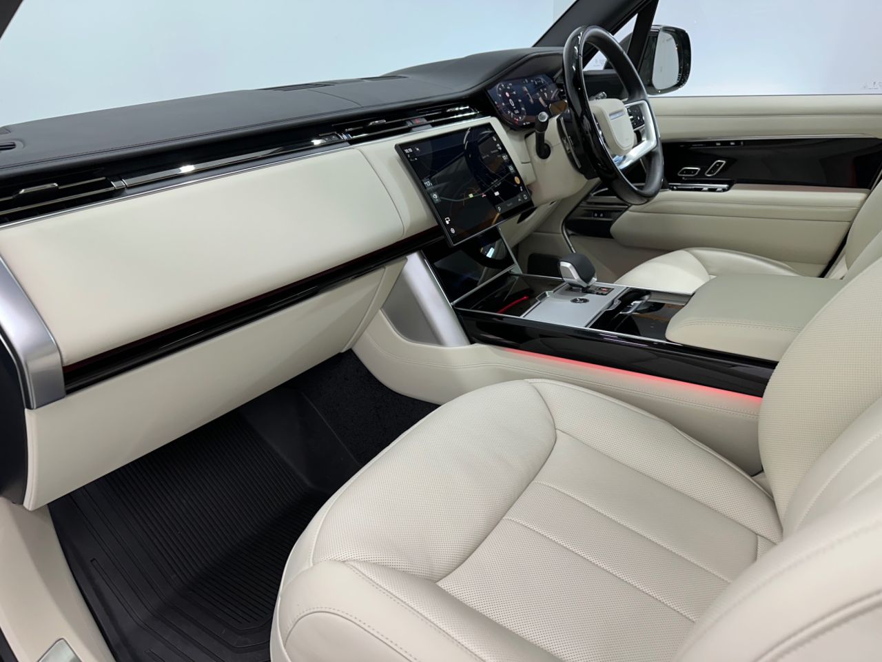 2026 LAND ROVER RANGE ROVER 3.0 D350 MHEV Autobiography SUV 5dr Diesel Auto 4WD Euro 6 (s/s) (350 ps) - vehicle photo 16 for sale on PureCar