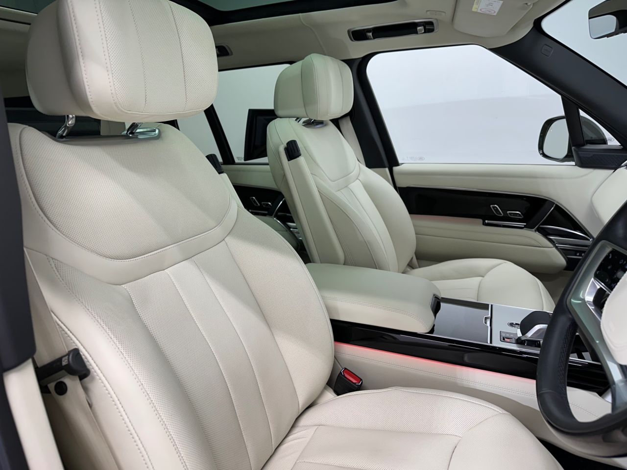 2026 LAND ROVER RANGE ROVER 3.0 D350 MHEV Autobiography SUV 5dr Diesel Auto 4WD Euro 6 (s/s) (350 ps) - vehicle photo 13 for sale on PureCar