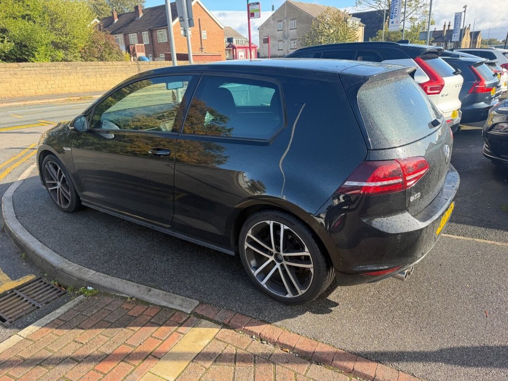 2014 Volkswagen Golf — image 8