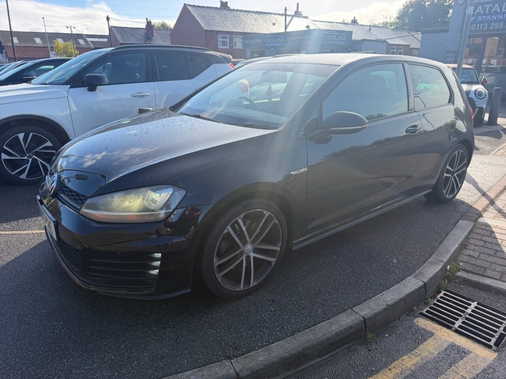 2014 Volkswagen Golf — image 9