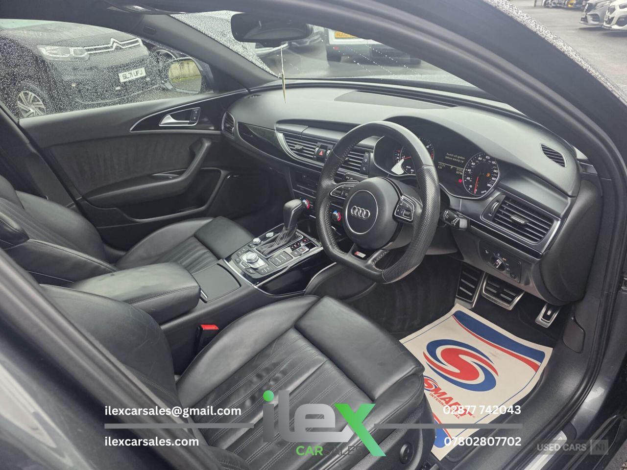 2018 AUDI A6 AVANT Black Edition - vehicle photo 10 for sale on PureCar