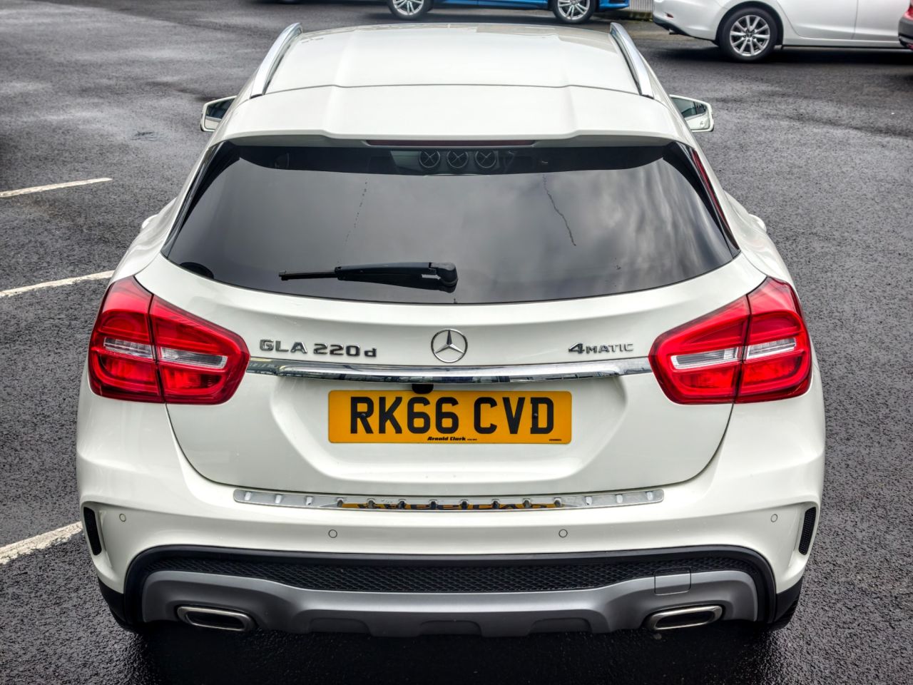 2016 MERCEDES GLA 2.1 GLA220d AMG Line (Premium) SUV 5dr Diesel 7G-DCT 4MATIC Euro 6 (s/s) (1 - vehicle photo 10 for sale on PureCar